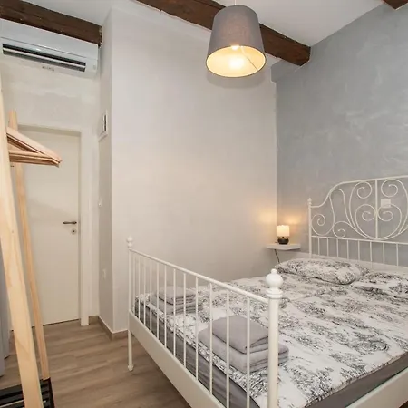 Apartments Nesatcium Pula Zewnętrze zdjęcie