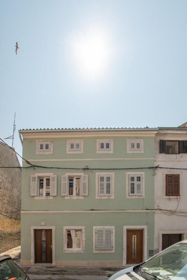 Nesatcium Apartment