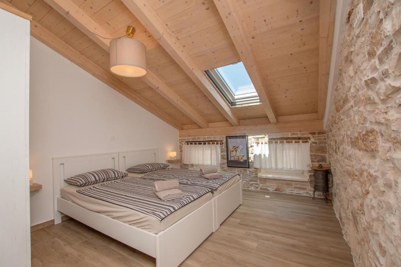 Nesatcium Apartment Pula